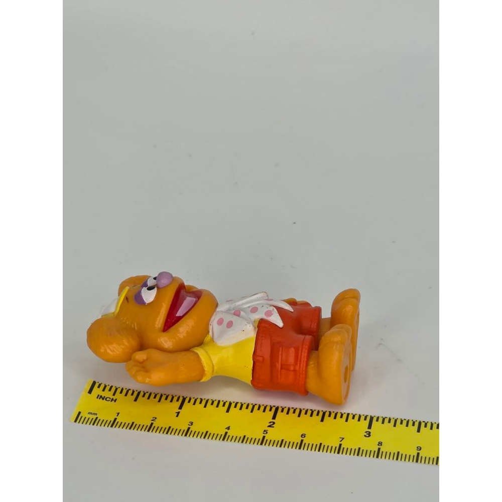 Sesame Workshop Hasbro 2010 Bert &:Fozzie Bear 2-3/4" pvc figure, cake toppers - Picture 9 of 9